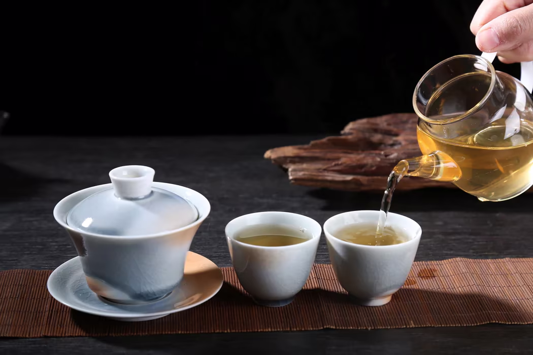 White porcelain gaiwan with lid and saucer